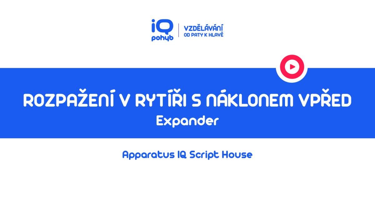 Expander - Rozpažení v rytíři s náklonem vpřed