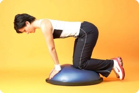 bosu_balance_trainer_slon_media_juicy-jpg